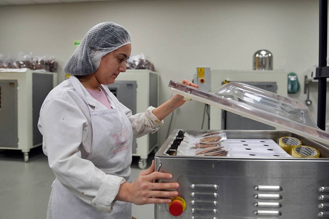 Türk bilim insanı, paça çorbası cipsi üretti! Yurt dışından koli koli sipariş geliyor 8